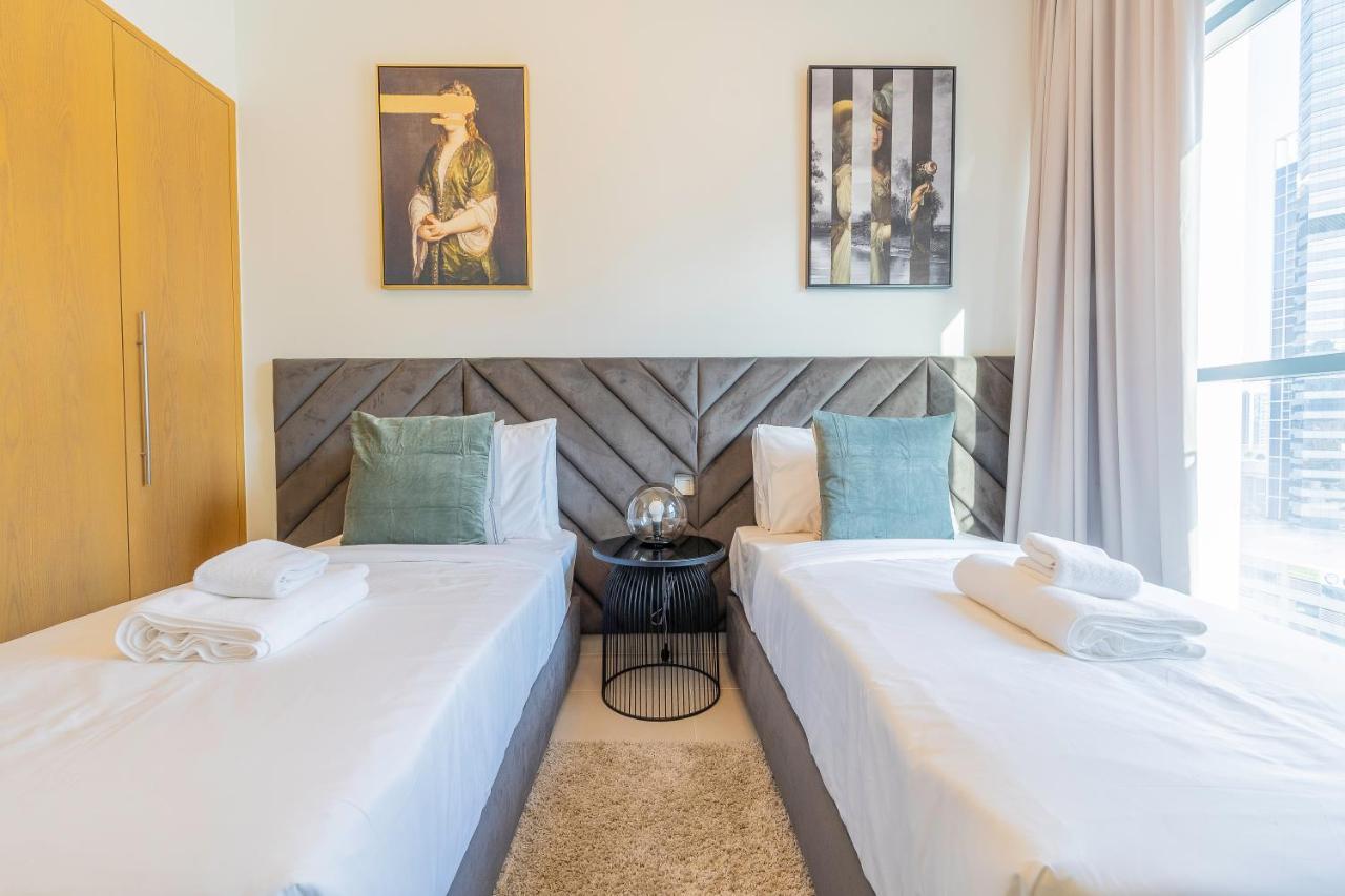 Nouveau Art Deco 3Br With Burj & Canal Views Dubai Exterior photo