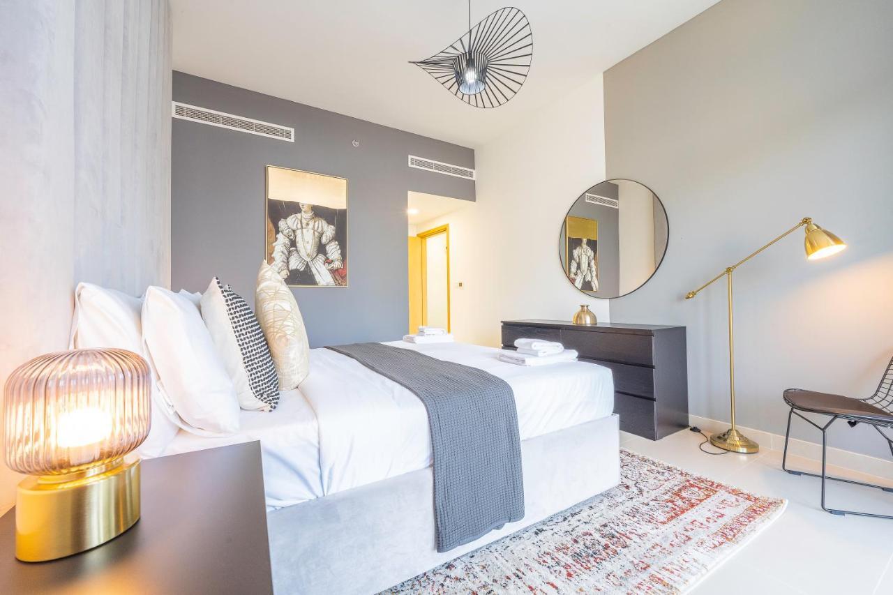 Nouveau Art Deco 3Br With Burj & Canal Views Dubai Exterior photo